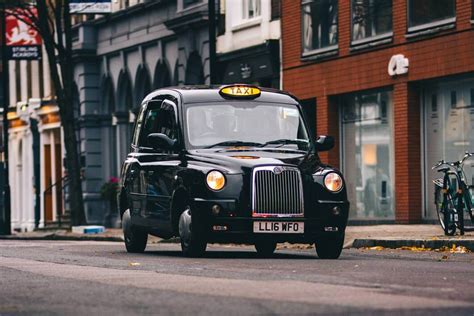 A Black Cab | Book a black cab in London and save with fixed fares!