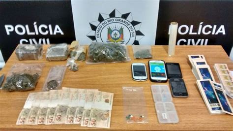 Trio Preso Pela Defrec Droga Sint Tica Di Rio Da Manh