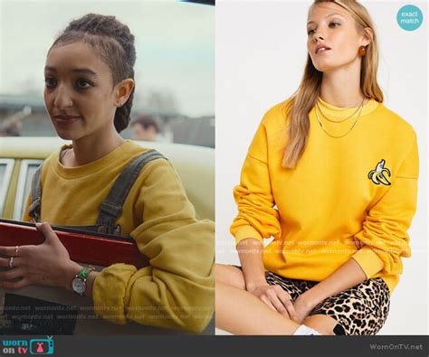 Wornontv Olas Yellow Banana Sweatshirt On Sex Education Patricia