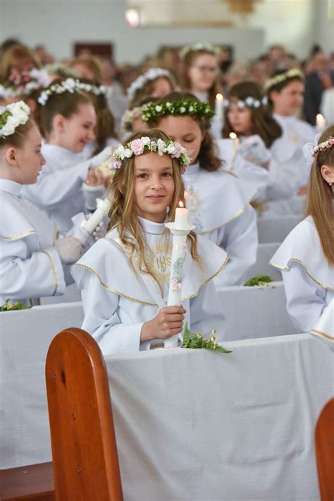 Toruń Pierwsza Komunia Święta w parafii pw świętego Maksymiliana