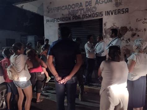 Tras 3 días sin luz bloquean calles en la colonia Manuel Nieto en