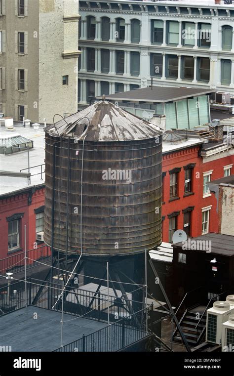 Rooftop Water Tank Hi Res Stock Photography And Images Alamy