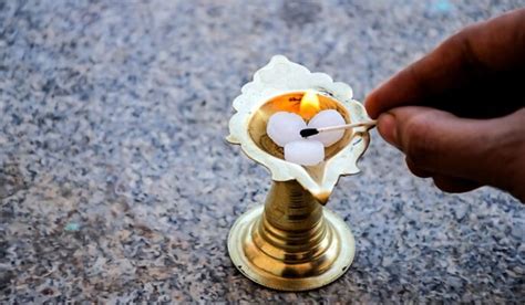 Vastu Camphor Benefits Of Using Camphor At Home Housing News