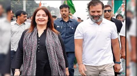 Pooja Bhatt Walks With Rahul Gandhi In Bharat Jodo Yatra রাহুলের