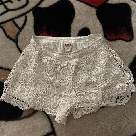 Mossimo Women S Cream And Tan Shorts Depop