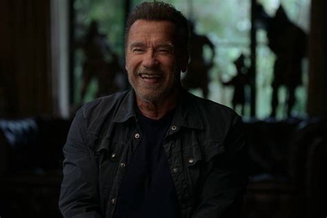 Arnold Schwarzenegger se pronuncia após colocar marca passo no coração