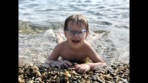 Приехали в Прасковеевку купаться. Море супер, дети довольные! - YouTube