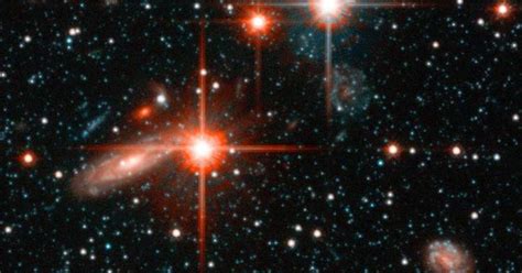 Hubble Space Telescope finds massive halo around Andromeda galaxy - CBS ...