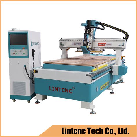 4 Axis Wood Furniture CNC Router With 1300 2500mm 1325 Woodworking 3D