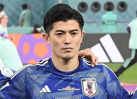 谷口彰悟 赤黒の新ユニ披露 背番号はw杯と同じ3「似合ってる」アルラヤンへ移籍サッカーデイリースポーツ Online