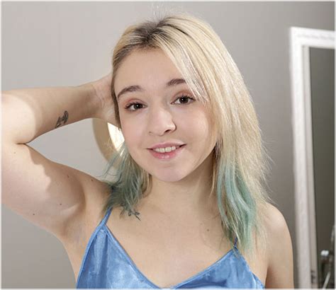 Forumophilia PORN FORUM Carolina Monroe