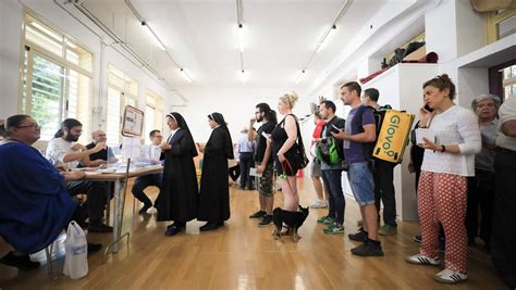 Elecciones municipales en Granada consulta dónde tienes que votar el