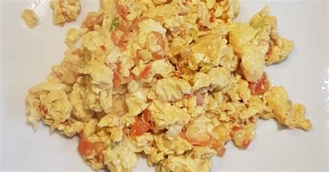 Mexican Scrambled Eggs Recipe by Lee Bowles - Cookpad