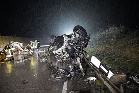 Th Ringen In Schock Starre Nach Unfall Mit Sieben Toten Oh Mein Gott