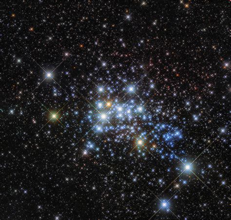 Hubble Spots Monster Star Cluster Astronomy Sci News