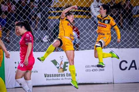 Tabo O Magnus Vence Leoas Da Serra E Vai Final Da Liga De Futsal