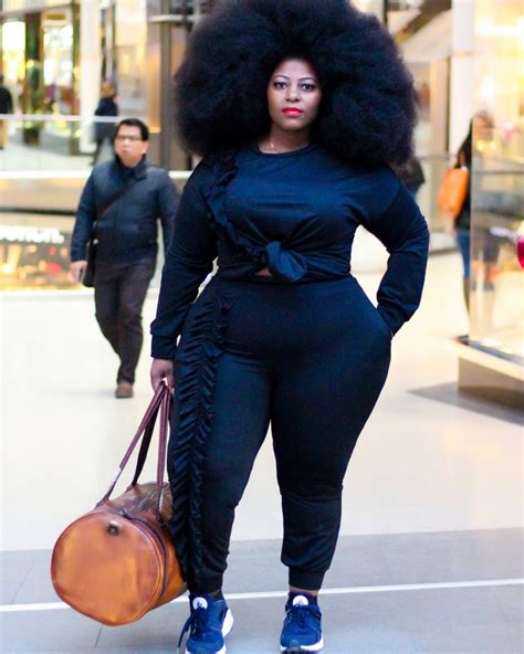 Plus Sized Model Nakitende Esther Plus Size Model Curvy Women Fashion Plus Size Fashion