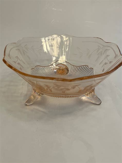 Pink Depression Glass Bowl Wscalloped Edges Etsy