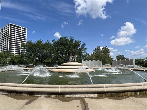 Cozy in KC's Charlotte Retreat: The Perfect Vacation Rental for Your