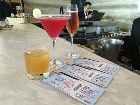 Best Airport Lounges in India you can access with your Credit Card