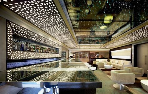 Inside This Incredible 7-Star Dubai Hotel - Airows