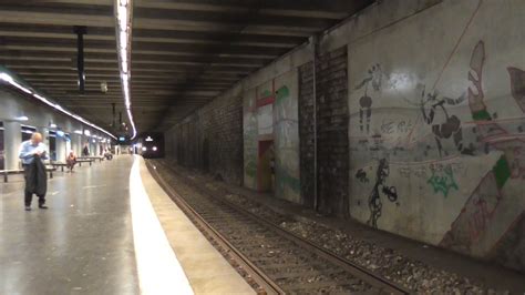 Z20900 Arrivée à la gare de Neuilly Porte Maillot sur la ligne C du