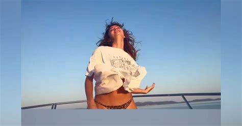 Channing Tatum Shows Off Girlfriend Inka Williams Butt In Bikini Photo