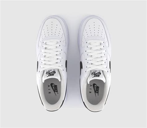 Nike Air Force 1 07 Trainers White Black His Trainers