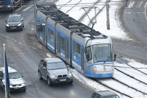 Zmiany W Kursowaniu Tramwaj W I Autobus W Jak B Dzie Wygl Da Rozk Ad