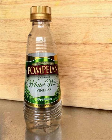 white vinegar    white wine vinegar unraveling