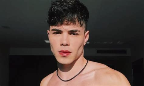 VEJA AQUI VAZA NUDE DE GUSTAVO ROCHA E ENLOUQUECE WEB TODO LISINHO Garota Yoba