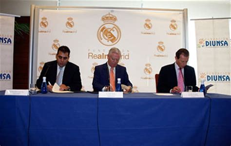 Fundación DIUNSA firma convenio con Fundación Real Madrid FUNDAHRSE