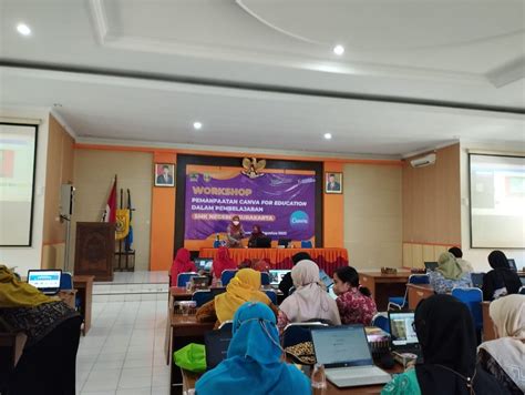 Workshop Pemanfaatan Canva For Education Smk Negeri Surakarta