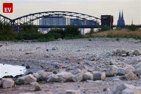 Rheinpegel Sinkt Weiter Neuer Historischer Tiefststand