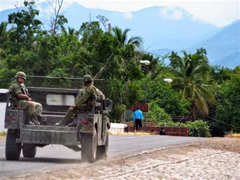 Reporteros EJÉRCITO ABATE A CUATRO PRESUNTOS DELINCUENTES EN