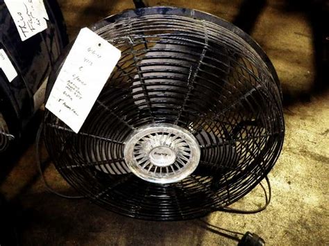 Used Industrial Warehouse Pedestal / Stand Fans