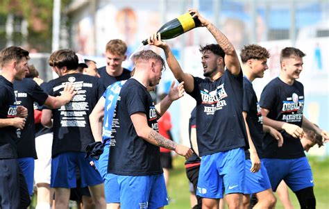 Hansa Rostock Gibt Aufstieg Bekannt Hansa Rostock Fans