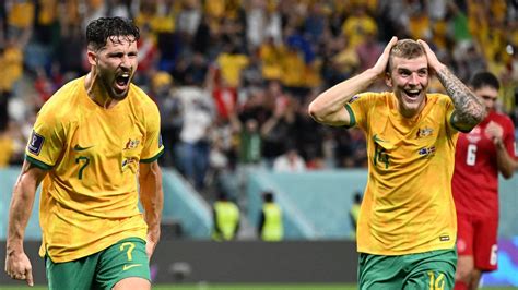 Fifa World Cup Australia Def Denmark Socceroos Mat Leckie Goal