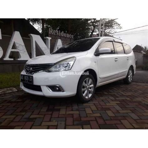 Mobil Nissan Grand Livina Xv Putih Seken Normal Siap Pakai Di