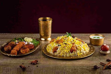 Order Jashna E Lazeez Bhuna Murgh Classic Chicken Biryani From Behrouz