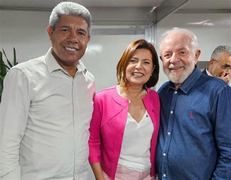 Ad Lia Acompanha Agenda Do Presidente Lula Em Feira De Santana Ao Lado