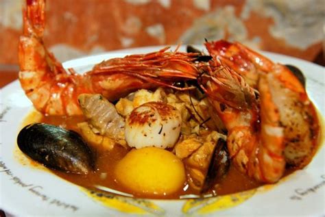 A Traditional Marseille Bouillabaisse Recipe Organic Authority Bouillabaisse Recipe Recipes