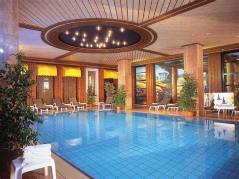 Maritim Hotel Bonn | Reserve Your Hotel, Self-Catering, or Bed and Breakfast Room Instantly!