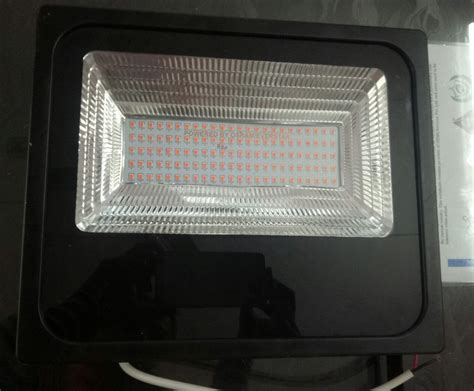 120 Degree Mild Steel 100 Watt LED Floodlight For Outdoor At Best