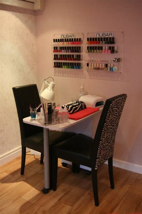 Small Space Nail Station L Nail Technician Room Home Nail Salon Set