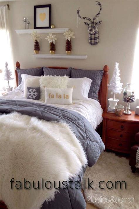 40 Cute And Creative Christmas Bedroom Decor To Try