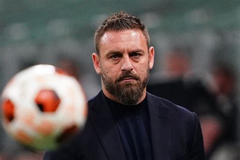 De Rossi Rinnova E Resta Alla Roma C L Annuncio Ufficiale Sar Qui