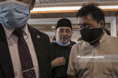 Hajiji Noor Selesai Angkat Sumpah Ketua Menteri Sabah Ke 16