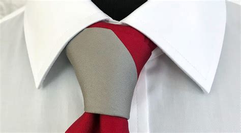 How to Tie a Half-Windsor Knot - LESOVS