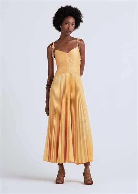 Turn Heads with These Spring Formal Dresses! - Trendy Mami